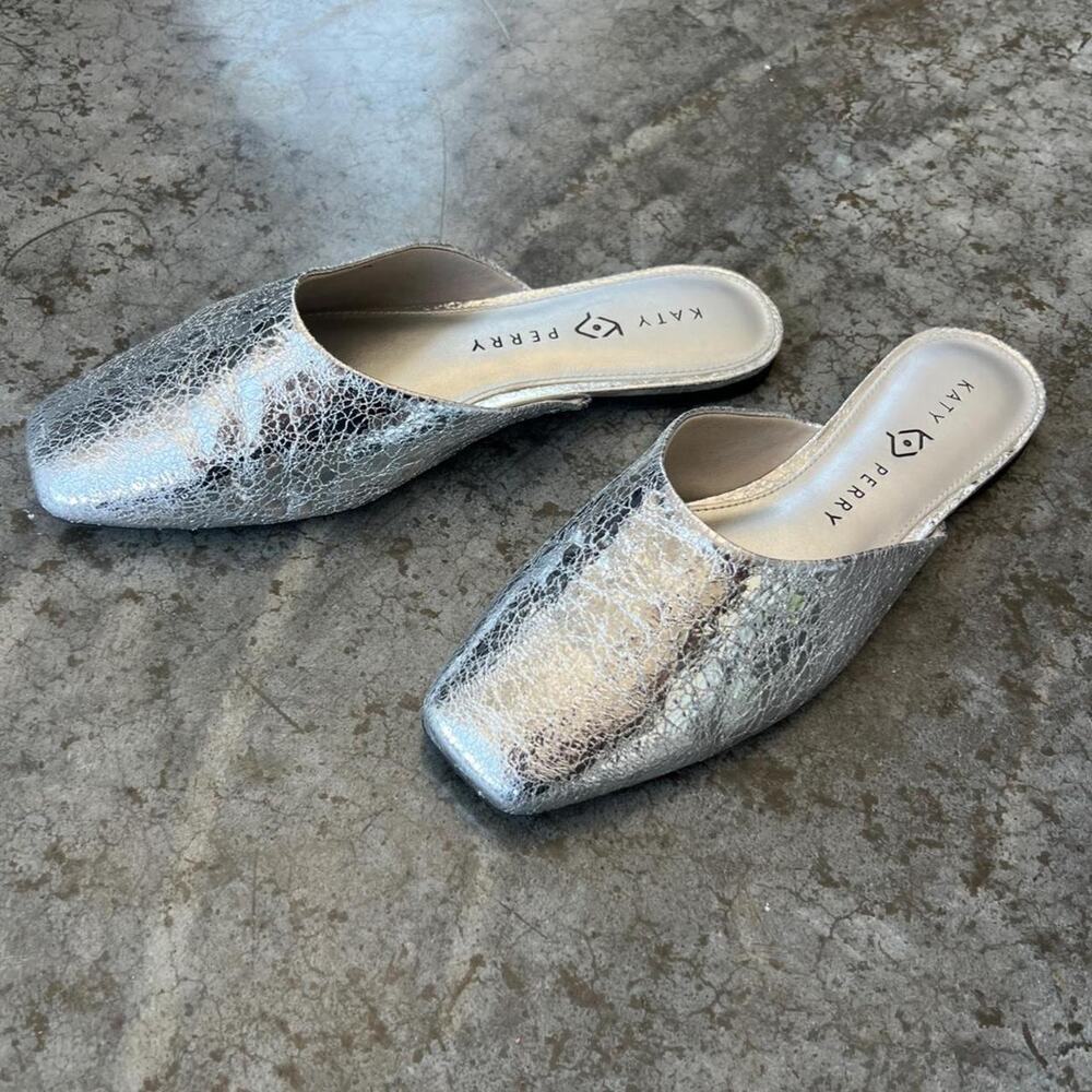 Katy Perry The Evie Mule Flats Silver Metallic Square Toe Flat Slip On Shoes 8M